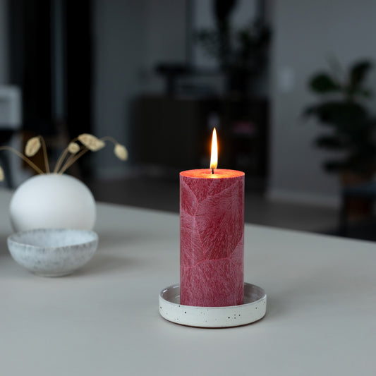 Shea-Blockljus Rot I Ø 67 x H150 mm – nachhaltige Eleganz