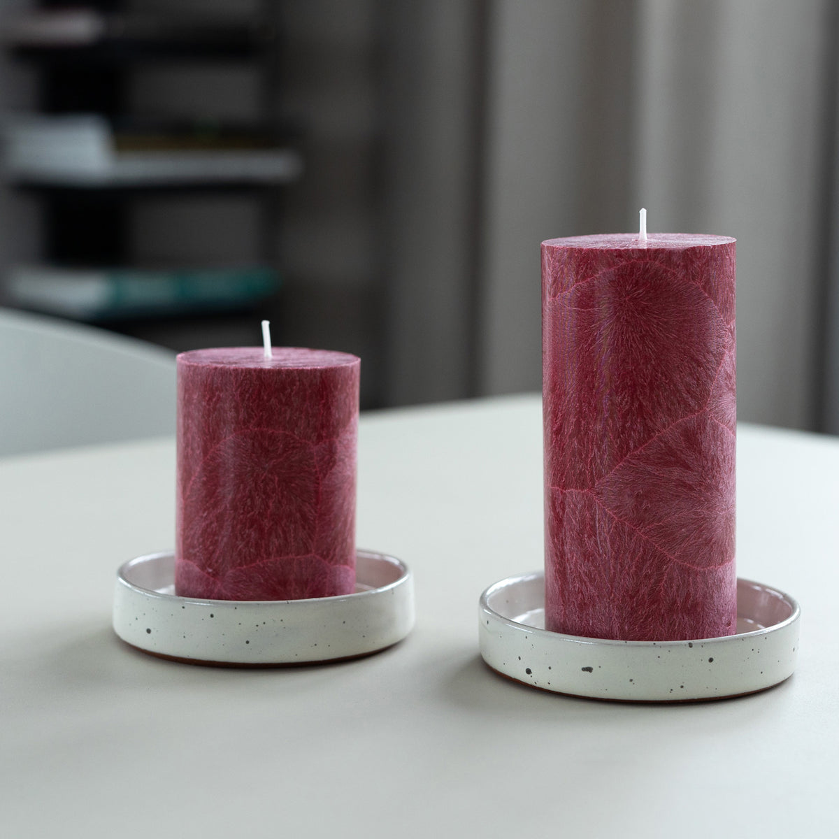 Shea-Blockljus Rot I Ø 67 x H150 mm – nachhaltige Eleganz