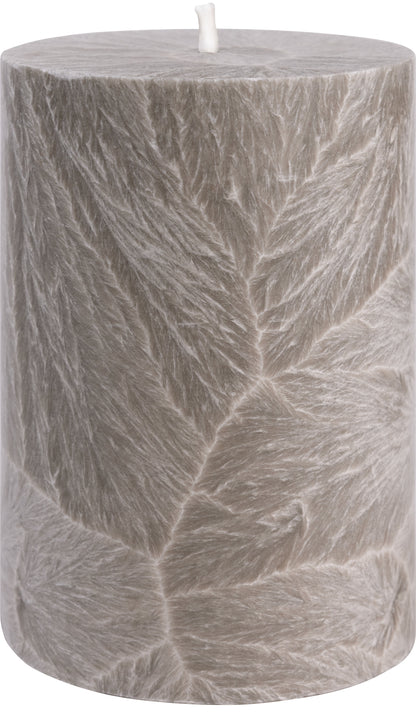 Shea-Blockljus Nougat I Ø 67 x H100 mm – nachhaltige Eleganz